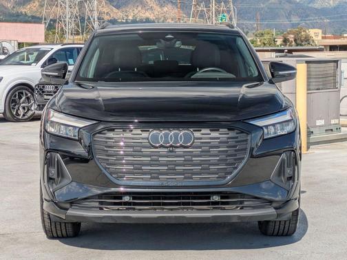 Mythos Black Metallic 2023 Audi Q4 e-tron Premium Plus 50 quattro