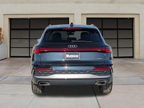 2025 Audi Q5 Premium TFSI quattro S tronic