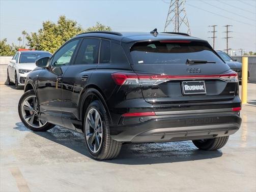 2025 Audi Q4 e-tron Premium 55 quattro