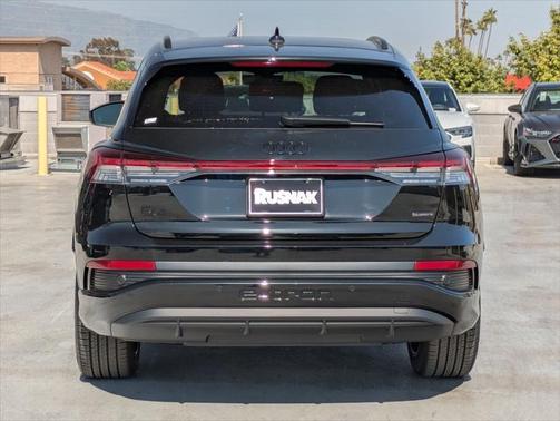 2025 Audi Q4 e-tron Premium 55 quattro