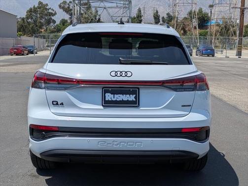2025 Audi Q4 e-tron Premium Plus 55 quattro