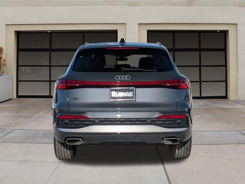 2025 Audi Q5 Premium TFSI quattro S tronic
