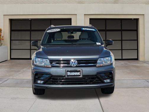 2021 Volkswagen Tiguan 2.0T SE R-Line Black 4MOTION
