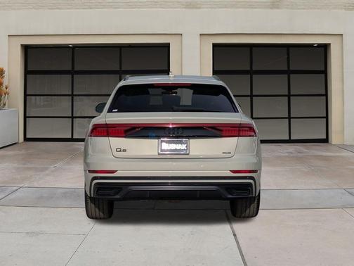 2023 Audi Q8 55 Premium Plus