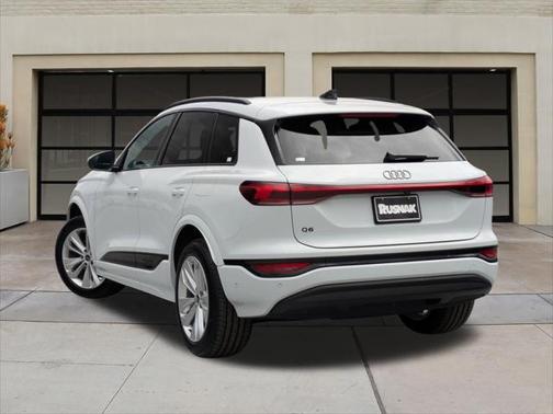2025 Audi Q6 e-tron Premium