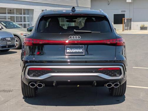 2025 Audi SQ5 3.0T Premium Plus