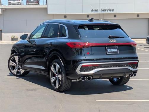 2025 Audi SQ5 3.0T Premium Plus