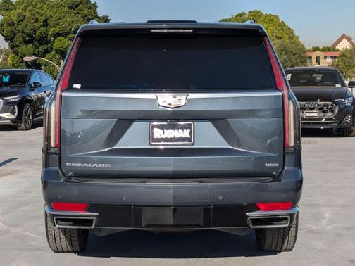 Shadow Metallic 2021 Cadillac Escalade Premium Luxury