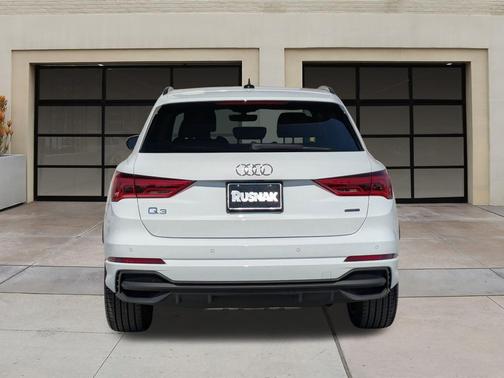 2025 Audi Q3 Premium 45 TFSI S line quattro Tiptronic