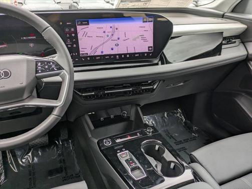 2025 Audi Q6 e-tron Premium Plus quattro
