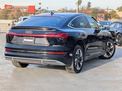 2022 Audi e-tron Sportback S line Premium