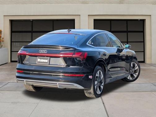 2022 Audi e-tron Sportback S line Premium