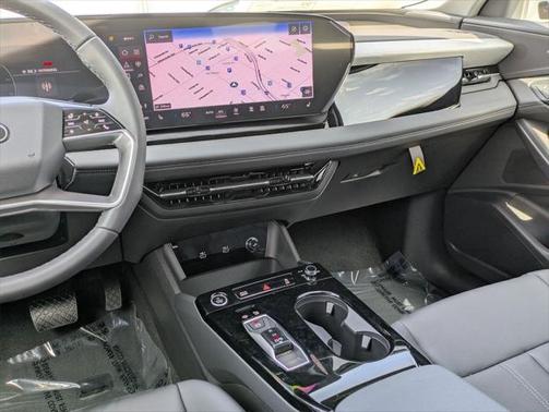 2025 Audi Q6 e-tron Premium Plus quattro