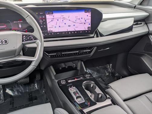 2025 Audi Q6 e-tron Premium Plus quattro