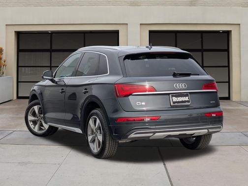2023 Audi Q5 40 Premium Plus