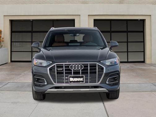 2023 Audi Q5 40 Premium Plus
