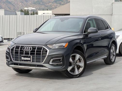 2023 Audi Q5 40 Premium Plus