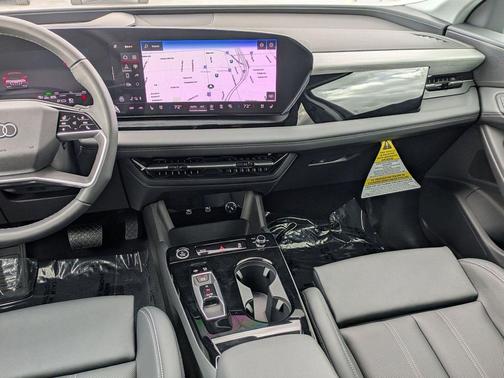 Glacier White 2025 Audi Q6 e-tron Premium Plus quattro