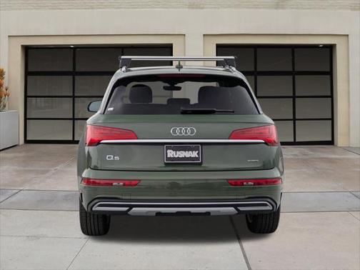 2024 Audi Q5 40 Premium