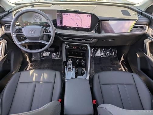 Daytona Gray 2026 Audi Q5 Premium Plus TFSI quattro S tronic