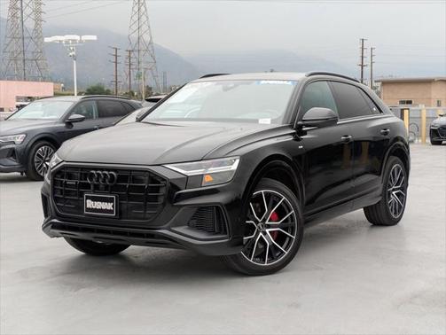 2022 Audi Q8 55 Premium Plus
