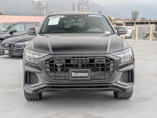 2022 Audi Q8 55 Premium Plus