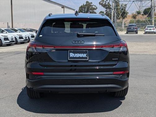 2025 Audi Q4 e-tron Premium Plus 55 quattro