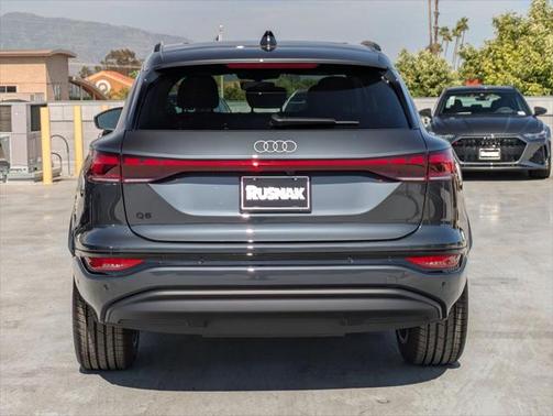 2025 Audi Q6 e-tron Premium