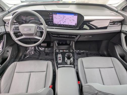 2025 Audi Q6 e-tron Premium quattro