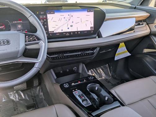 2025 Audi Q6 e-tron Premium quattro
