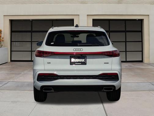 2025 Audi Q5 Premium