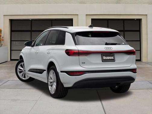 2025 Audi Q6 e-tron Premium Plus