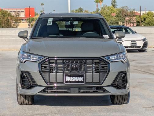 2025 Audi Q3 Premium 45 TFSI S line quattro Tiptronic