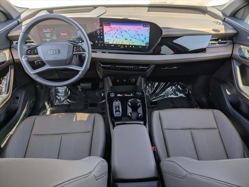 2025 Audi Q6 e-tron Premium Plus quattro