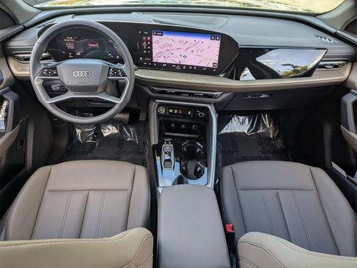 2025 Audi Q5 Premium TFSI quattro S tronic