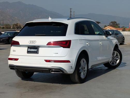2022 Audi Q5 45 S line Premium
