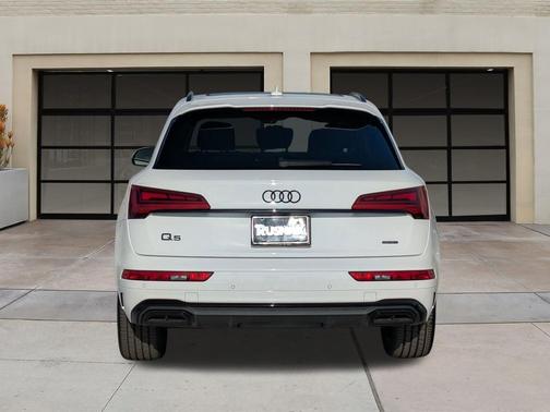 2023 Audi Q5 45 S line Premium Plus