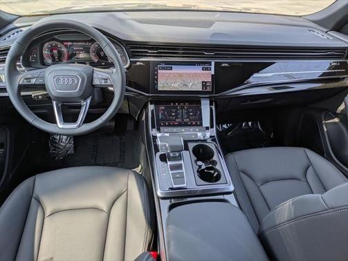 2025 Audi Q8 55 Premium Plus