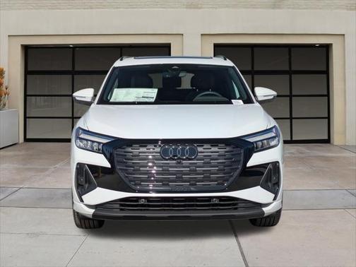 2025 Audi Q4 e-tron Premium Plus 55 quattro