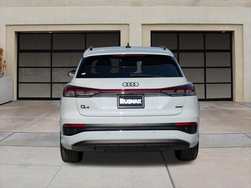 2025 Audi Q4 e-tron Premium Plus 55 quattro
