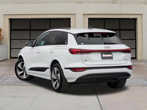 Glacier White 2025 Audi Q6 e-tron Premium Plus quattro