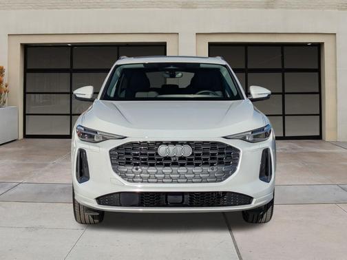 2025 Audi Q5 Premium Plus TFSI quattro S tronic