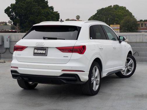 Ibis White 2022 Audi Q3 45 S line Premium