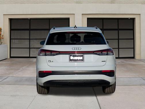 2024 Audi Q4 e-tron Premium Plus 55 quattro