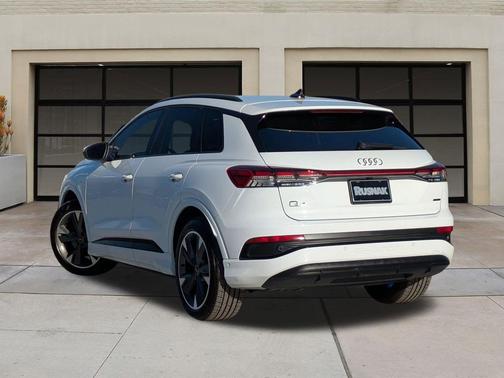 2024 Audi Q4 e-tron Premium Plus 55 quattro