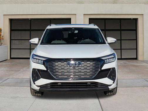 2024 Audi Q4 e-tron Premium Plus 55 quattro