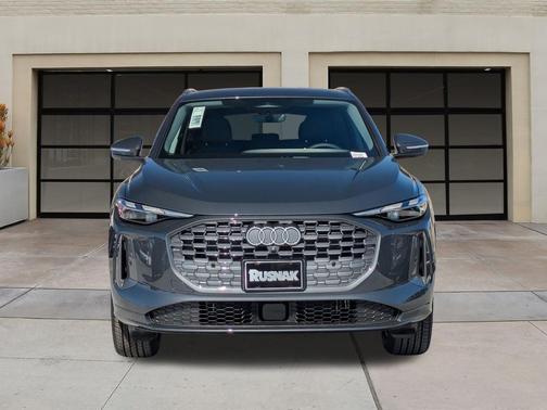 2025 Audi Q5 Premium