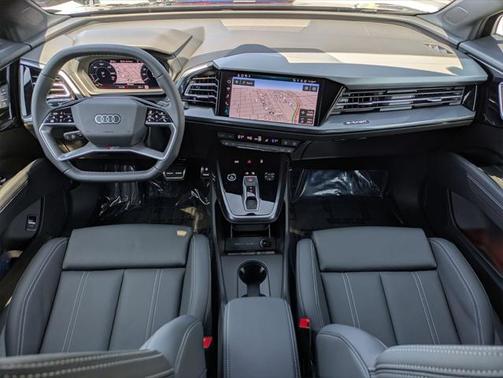2025 Audi Q4 e-tron Sportback Premium Plus 55 quattro