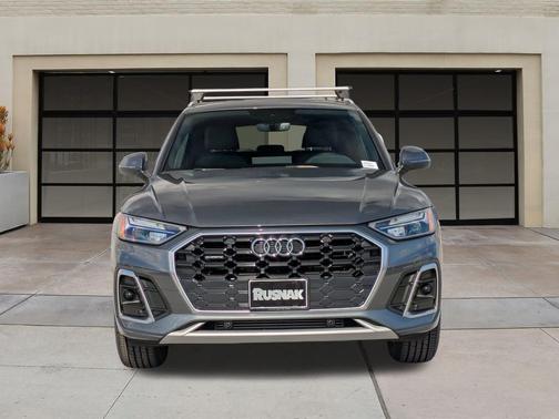 2022 Audi Q5 45 S line Premium