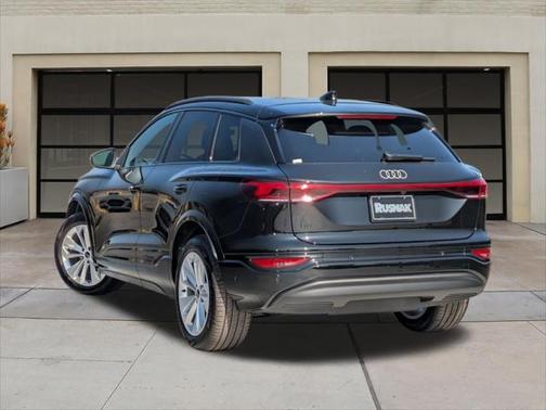 2025 Audi Q6 e-tron Premium